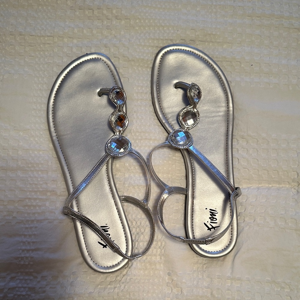 FIONI Clothing Silver Sandals